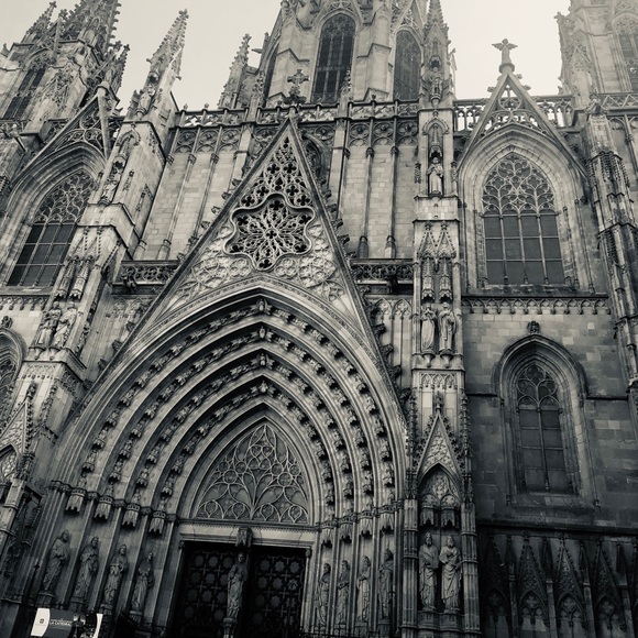 Meet your Posher, Ana - Picture 1 of 1